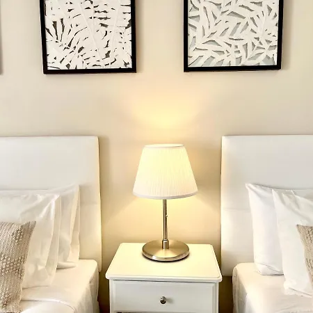 Apartman Seaside: Relaxing Peaceful With Large Pool *